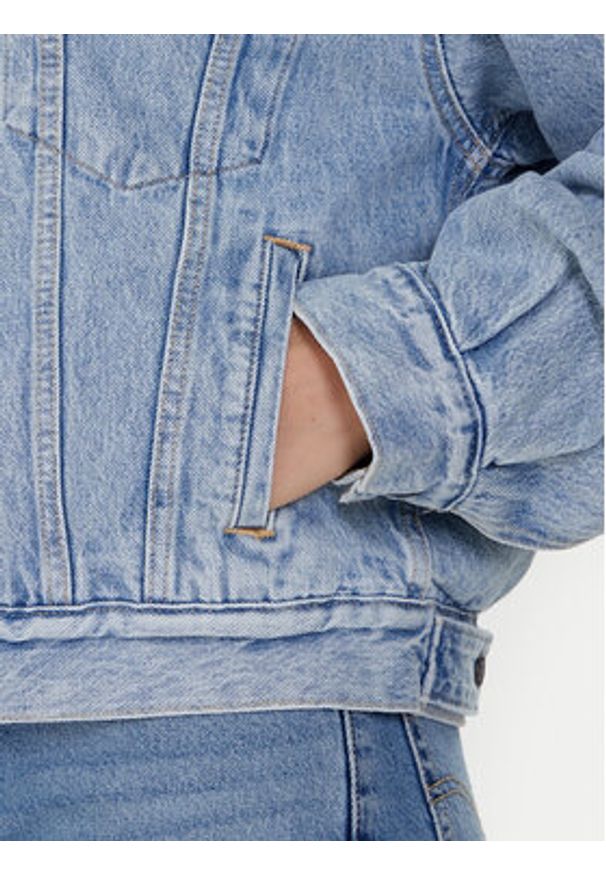 Levi's® Kurtka jeansowa Sherpa Trucker 90's A4435-0010 Niebieski Loose Fit. Kolor: niebieski. Materiał: bawełna