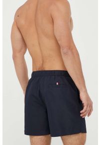 TOMMY HILFIGER - Tommy Hilfiger szorty kąpielowe kolor granatowy. Kolor: niebieski. Materiał: tkanina, poliester #2