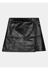 Calvin Klein Jeans Spódnica z imitacji skóry Spacer IG0IG02295 Czarny Regular Fit. Okazja: na spacer. Kolor: czarny. Materiał: skóra