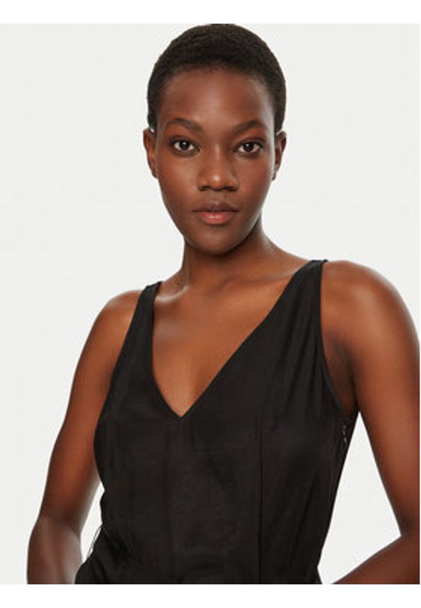 IVY & OAK - IVY OAK Kombinezon Patricia IO115149 Czarny Relaxed Fit. Kolor: czarny. Materiał: syntetyk