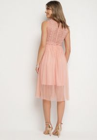 Born2be - Ciemnoróżowa Koronkowa Sukienka Midi z Rozkloszowanym Dołem z Tiulu Peirene. Kolor: różowy. Materiał: tiul, koronka. Wzór: aplikacja. Długość: midi #6