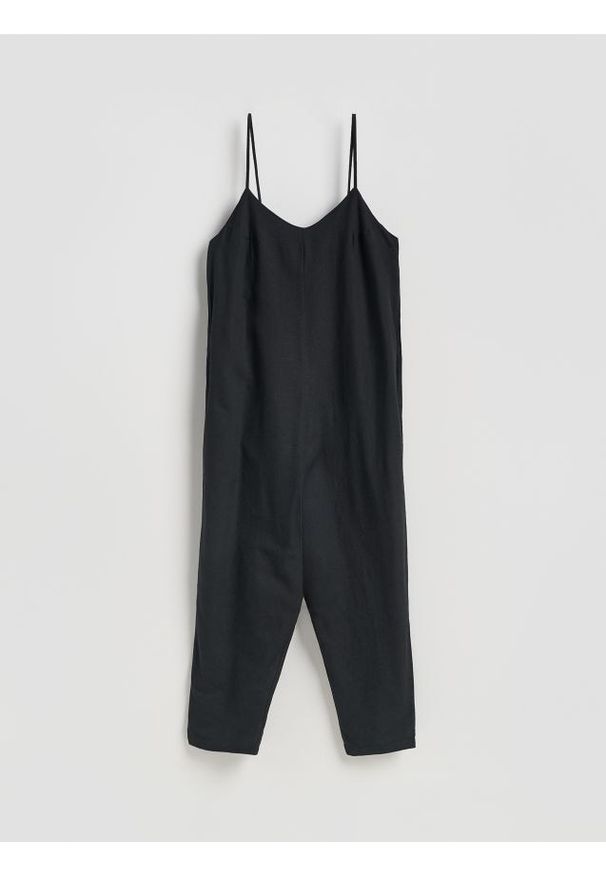 Reserved - Ogrodniczki z dodatkiem lnu - czarny. Kolor: czarny. Materiał: len