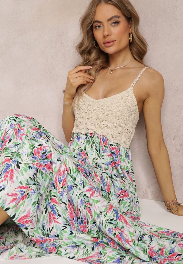 Renee - Zielona Kwiecista Sukienka Maxi z Szydełkową Górą i Cienkimi Ramiączkami z Wiskozy Zanidora. Okazja: na co dzień. Kolor: zielony. Materiał: wiskoza. Długość rękawa: na ramiączkach. Wzór: aplikacja. Typ sukienki: proste. Styl: casual. Długość: maxi