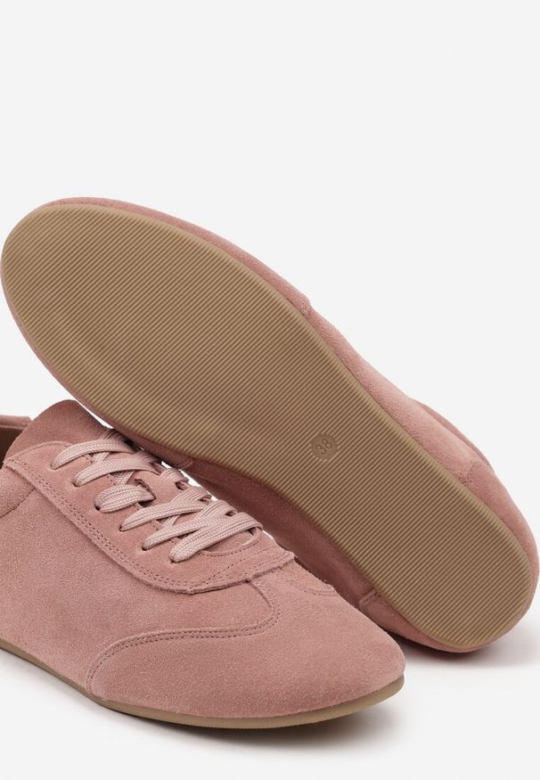 Born2be - Różowe Skórzane Sneakersy w Klasycznym Stylu Fonavina. Okazja: na co dzień, na spacer. Kolor: różowy. Materiał: skóra. Obcas: na płaskiej podeszwie. Sport: turystyka piesza