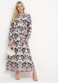 Born2be - Beżowo-Czarna Sukienka o Pudełkowym Fasonie z Satyny w Ornamentalny Print Alerosa. Okazja: na co dzień. Kolor: beżowy. Materiał: satyna. Wzór: nadruk. Styl: casual, elegancki #4