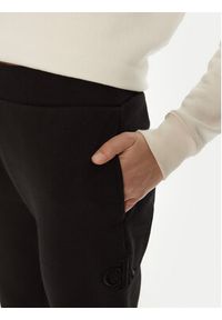Calvin Klein Jeans Spodnie dresowe Raised J20J224841 Czarny Relaxed Fit. Kolor: czarny. Materiał: bawełna #2