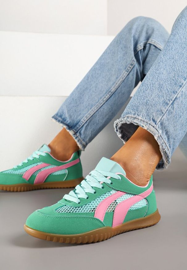 Renee - Zielone Sneakersy Tenisówki z Geometrycznym Motywem Amotheira. Okazja: na co dzień. Kolor: zielony. Materiał: jeans. Wzór: geometria. Obcas: na płaskiej podeszwie