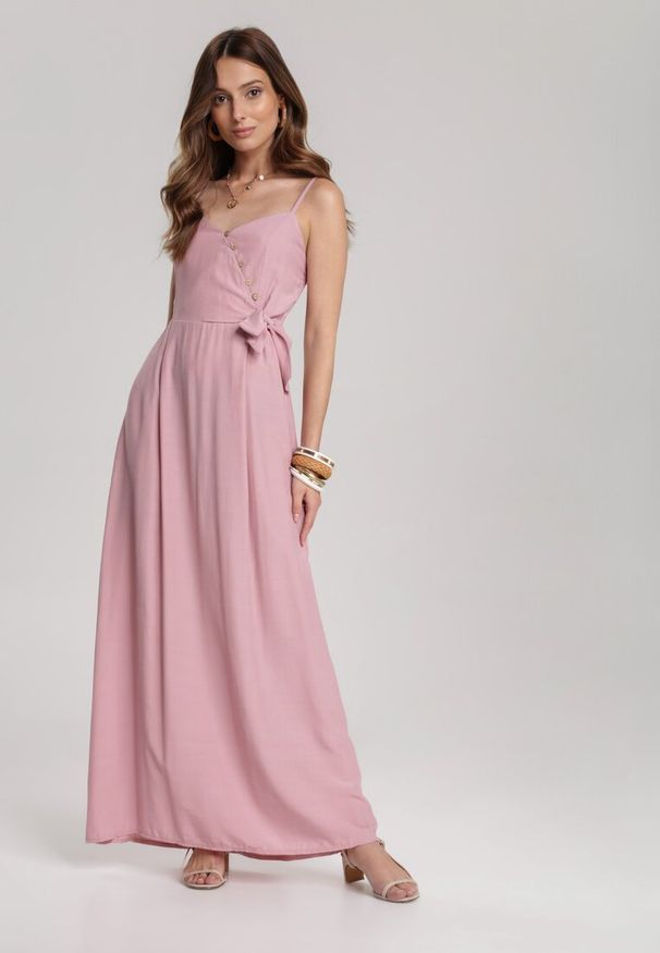 Renee - Jasnoróżowa Sukienka Pallepheu. Kolor: różowy. Długość rękawa: na ramiączkach. Typ sukienki: kopertowe, proste. Długość: maxi