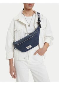 Guess Jeans Torebka CWBEO-GUESS-B-017-09 Granatowy. Kolor: niebieski. Materiał: materiał #1