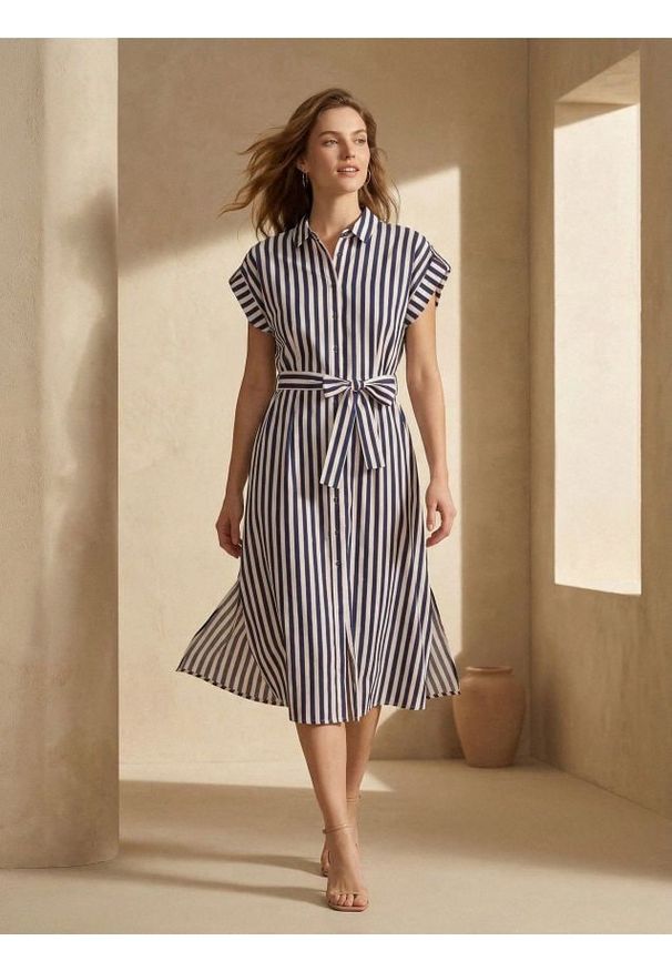 Sinsay - Wiskozowa sukienka midi w paski - wielobarwny. Materiał: wiskoza. Wzór: paski. Długość: midi