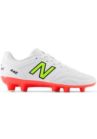 Korki dziecięce New Balance 442 ACADEMY JNR FG V2 JS43FIB2 – białe. Kolor: biały. Materiał: syntetyk, materiał. Szerokość cholewki: normalna. Sport: piłka nożna #1