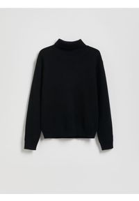 Reserved - Klasyczny golf - czarny. Typ kołnierza: golf. Kolor: czarny. Materiał: wiskoza, dzianina. Styl: klasyczny #1