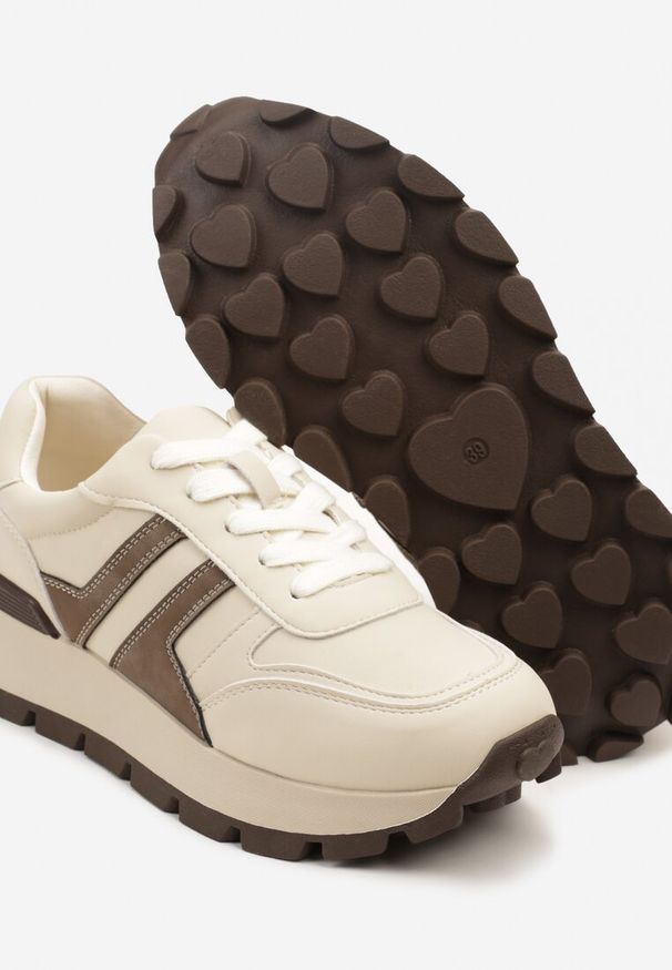 Renee - Beżowe Sneakersy na Grubej Podeszwie Zdobione Przeszyciami Lulline. Okazja: na spacer, na co dzień. Kolor: beżowy. Materiał: jeans. Wzór: aplikacja. Sport: turystyka piesza