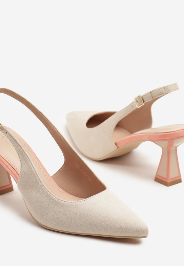 Born2be - Beżowe Sandały Vices na Obcasie Typu Kaczuszka Bez Pięty Edinaria. Okazja: na co dzień. Zapięcie: sprzączka. Kolor: beżowy. Materiał: jeans. Obcas: na obcasie. Styl: elegancki, casual. Wysokość obcasa: średni