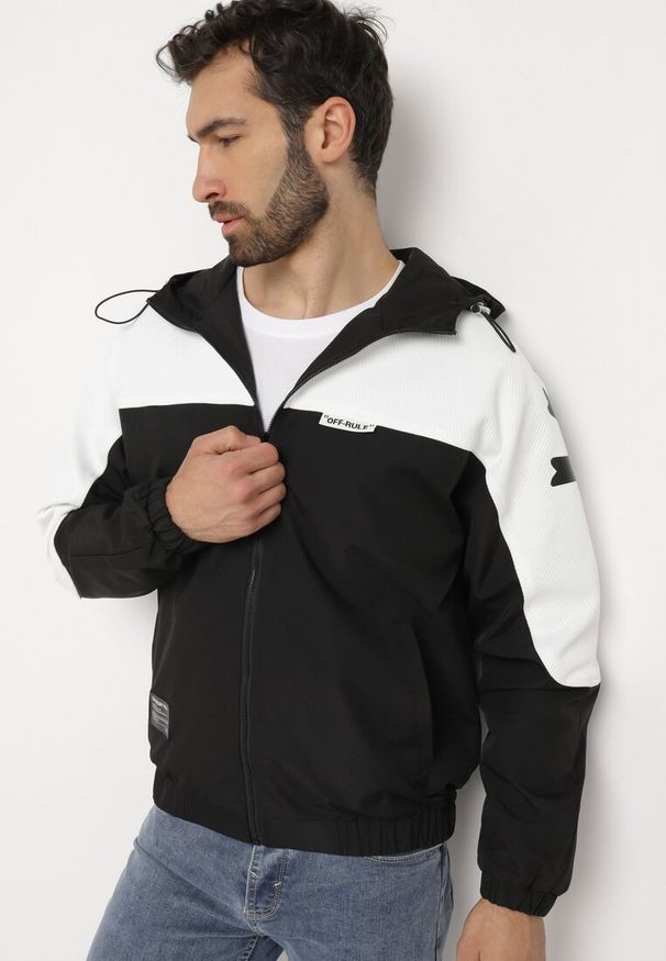 Born2be - Biało-Czarna Kurtka z Kapturem i Suwakiem oraz Ozdobnym Nadrukiem Valanthei. Typ kołnierza: kaptur. Kolor: biały. Wzór: nadruk. Styl: elegancki