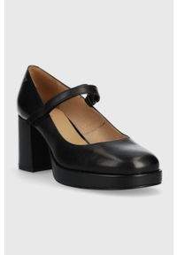 Wojas czółenka skórzane kolor czarny na słupku. Zapięcie: rzepy. Kolor: czarny. Materiał: skóra. Obcas: na słupku. Wysokość obcasa: średni #3