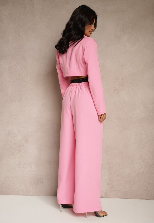 Renee - Różowy Komplet Szerokie Spodnie i Krótka Marynarka z Usztywnionymi Miseczkami Liovea. Kolor: różowy. Materiał: koronka. Wzór: koronka