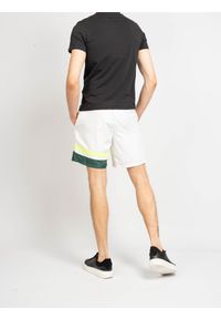 Karl Lagerfeld Kąpielówki "Golf" | KL22MBM05 | Golf | Mężczyzna | Biały, Zielony. Kolor: zielony, biały, wielokolorowy. Materiał: poliester. Wzór: nadruk, aplikacja #6
