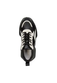 Wittchen - Damskie sneakersy z połyskującą wstawką czarno-beżowe. Kolor: wielokolorowy, beżowy, czarny. Materiał: zamsz, skóra. Obcas: na platformie #6