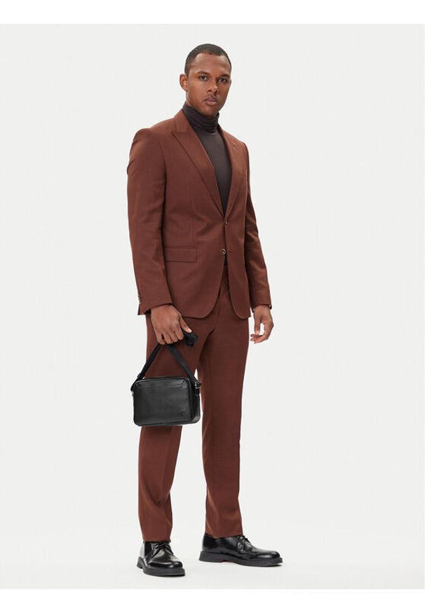 Calvin Klein Saszetka Cargo Camera Bag LV04D3129G Czarny. Kolor: czarny. Materiał: skóra