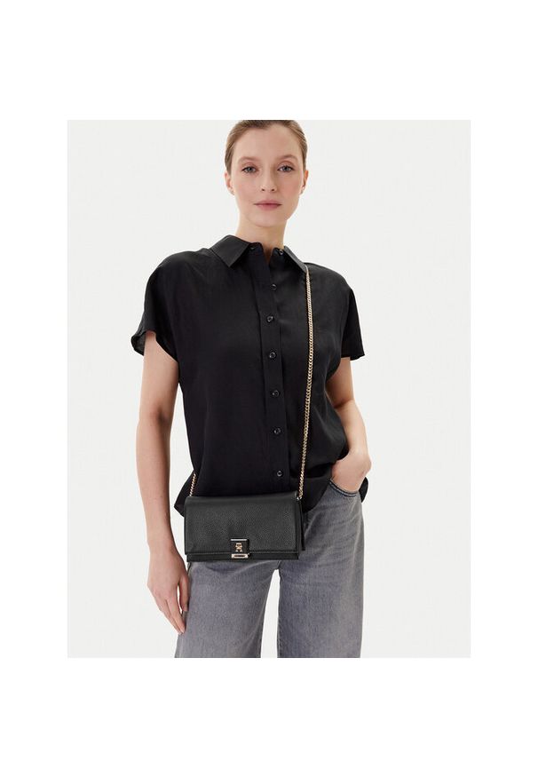 TOMMY HILFIGER - Torebka Tommy Hilfiger. Kolor: czarny