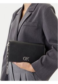 Calvin Klein Torebka Re-Lock Mini Conv LV04F3103G Czarny. Kolor: czarny. Materiał: skórzane #4