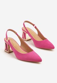 Renee - Fuksjowe Sandały Vices na Słupku ze Skórzaną Wkładką i Metaliczną Wstawką Sesoria. Okazja: na co dzień, do pracy, na spotkanie biznesowe. Nosek buta: szpiczasty. Zapięcie: sprzączka. Kolor: różowy. Materiał: skóra. Obcas: na słupku. Styl: wizytowy, klasyczny, casual, biznesowy, elegancki. Wysokość obcasa: średni #6