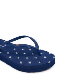 TOMMY HILFIGER - Tommy Hilfiger Japonki Repeat Logo Platform FW0FW09199 Granatowy. Kolor: niebieski. Materiał: syntetyk. Obcas: na platformie #5