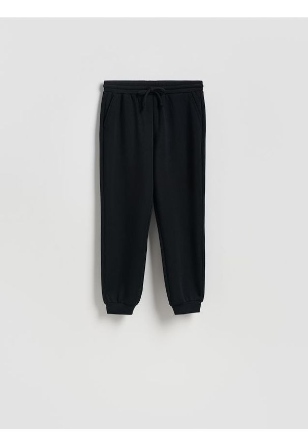 Reserved - Joggery z modalem - czarny. Kolor: czarny. Materiał: dzianina