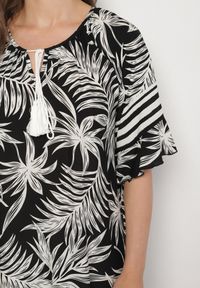 Born2be - Czarna Sukienka o Pudełkowym Kroju z Wiązaniem przy Dekolcie w Roślinny Wzór Mirionela. Kolor: czarny. Długość rękawa: krótki rękaw #4