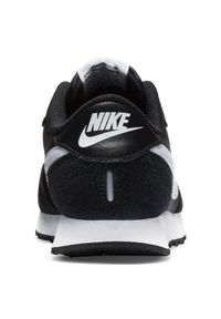 Buty Nike Md Valiant W CN8558-002 białe. Okazja: na co dzień. Kolor: biały. Materiał: syntetyk, guma #8