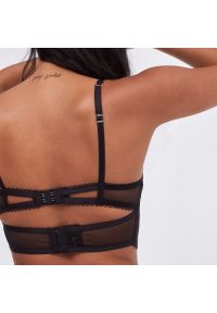 Intica - Koronkowy biustonosz z delikatnymi detalami na co dzień i specjalne okazje Laken. Kolor: biały. Materiał: koronka. Wzór: gładki, koronka #7