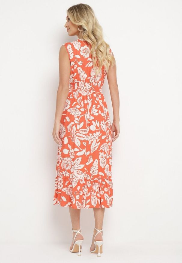 Born2be - Pomarańczowa Rozkloszowana Sukienka z Wiskozy w Kwiaty z Gumką w Talii Eranea. Kolor: pomarańczowy. Materiał: wiskoza. Wzór: kwiaty. Styl: elegancki