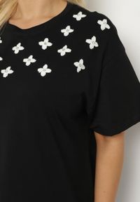 Born2be - Czarny T-shirt z Bawełny Ozdobiony Cyrkoniami i Haftami Firarette. Okazja: na co dzień. Kolor: czarny. Materiał: bawełna. Wzór: aplikacja, haft. Styl: klasyczny, casual #6