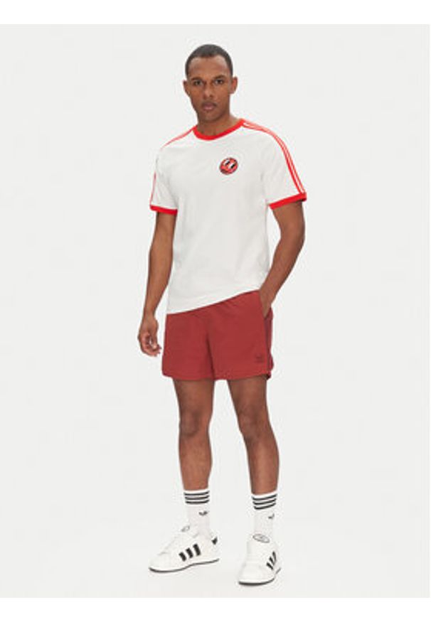 Adidas - adidas T-Shirt JD0716 Biały Slim Fit. Kolor: biały. Materiał: bawełna
