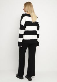 Born2be - Czarny Dzianinowy Komplet Szerokie Spodnie i Sweter w Paski Falesea. Kolor: czarny. Materiał: dzianina. Wzór: paski #6