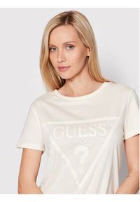 Guess T-Shirt V2YI07 K8HM0 Beżowy Regular Fit. Kolor: beżowy. Materiał: bawełna #3