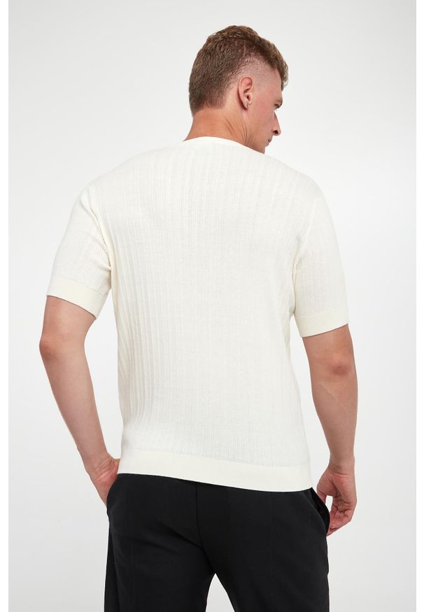 Emporio Armani - T-shirt męski dzianinowy z kaszmirem EMPORIO ARMANI. Materiał: dzianina, kaszmir