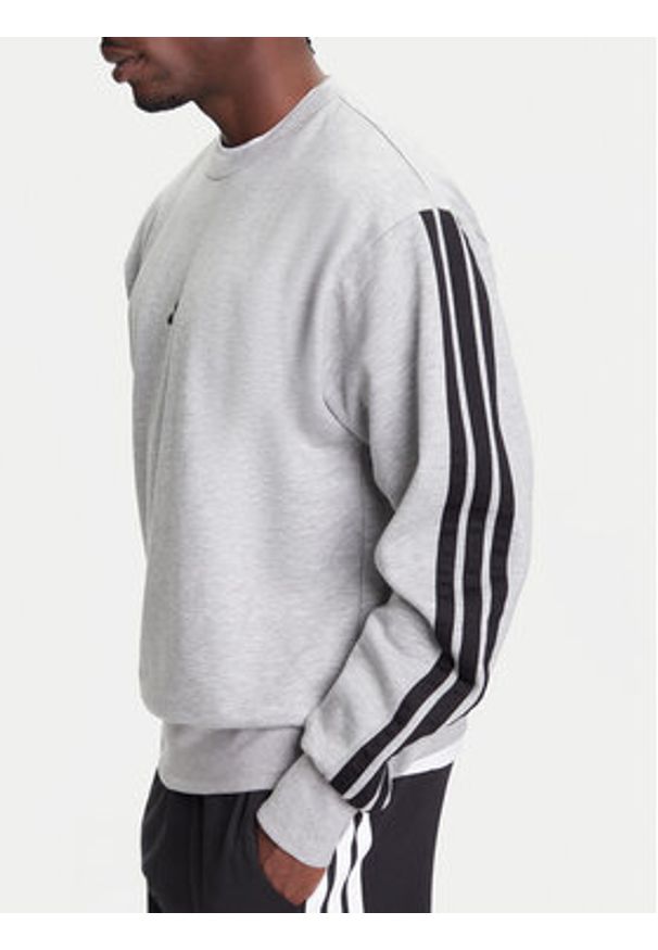 Adidas - adidas Bluza Essentials 3-Stripes JE6308 Szary Regular Fit. Kolor: szary. Materiał: bawełna, syntetyk
