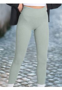 Sinsay - Legginsy high waist w prążek - zielony. Stan: podwyższony. Kolor: zielony. Wzór: prążki