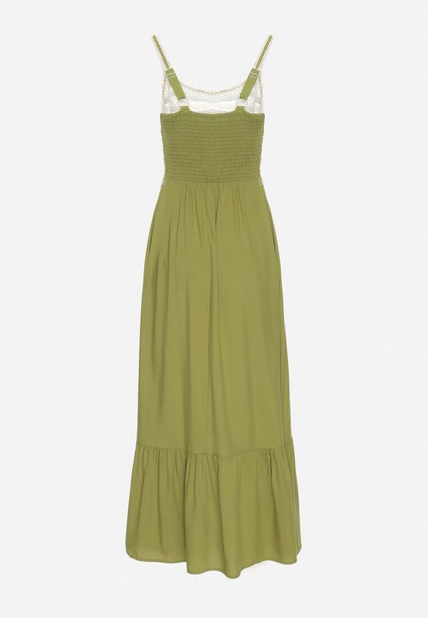 Born2be - Zielona Sukienka Rozkloszowana na Ramiączkach z Wiskozy Ozdobiona Haftami Efradea. Okazja: na co dzień. Kolor: zielony. Materiał: wiskoza. Długość rękawa: na ramiączkach. Wzór: aplikacja, haft. Styl: casual, klasyczny