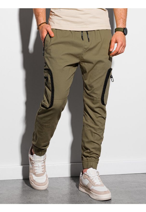 Ombre Clothing - Spodnie męskie joggery P960 - oliwkowe - M. Kolor: oliwkowy. Materiał: materiał, bawełna