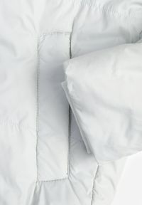 Renee - Miętowa Kurtka z Szerokim Pikowaniem i Nieodpinanym Kapturem Ninilira. Okazja: na spacer. Kolor: miętowy. Materiał: jeans #5