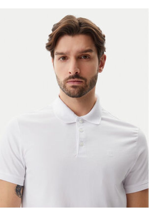 Calvin Klein Jeans Polo LV040HM281 Biały Regular Fit. Typ kołnierza: polo. Kolor: biały. Materiał: bawełna, syntetyk