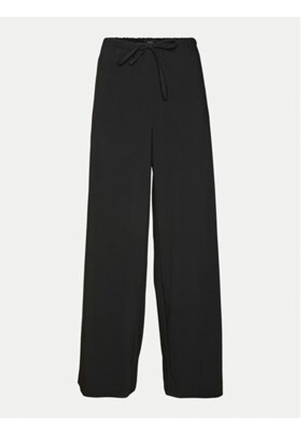 Vero Moda Spodnie materiałowe Babette 10320601 Czarny Straight Fit. Kolor: czarny. Materiał: syntetyk