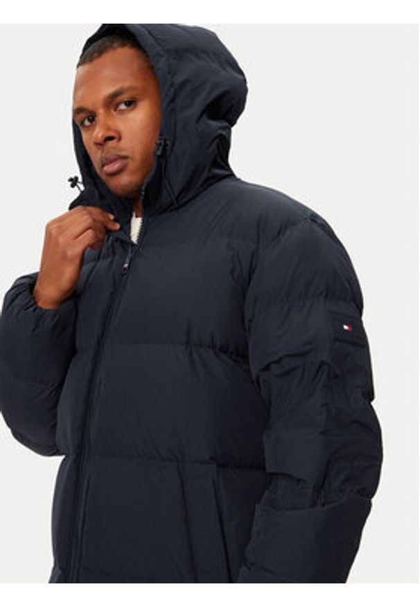 TOMMY HILFIGER - Tommy Hilfiger Kurtka puchowa MW0MW37368 Granatowy Regular Fit. Kolor: niebieski. Materiał: syntetyk