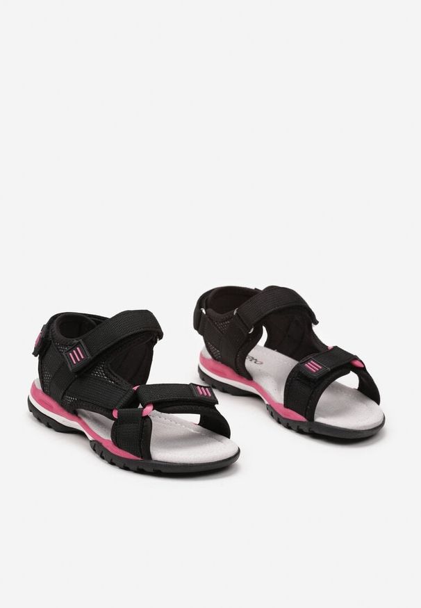 Born2be - Czarno-Czerwone Sandały Zapinane na Rzepy Isolilena. Zapięcie: rzepy. Kolor: czarny. Sezon: wiosna, lato. Styl: młodzieżowy