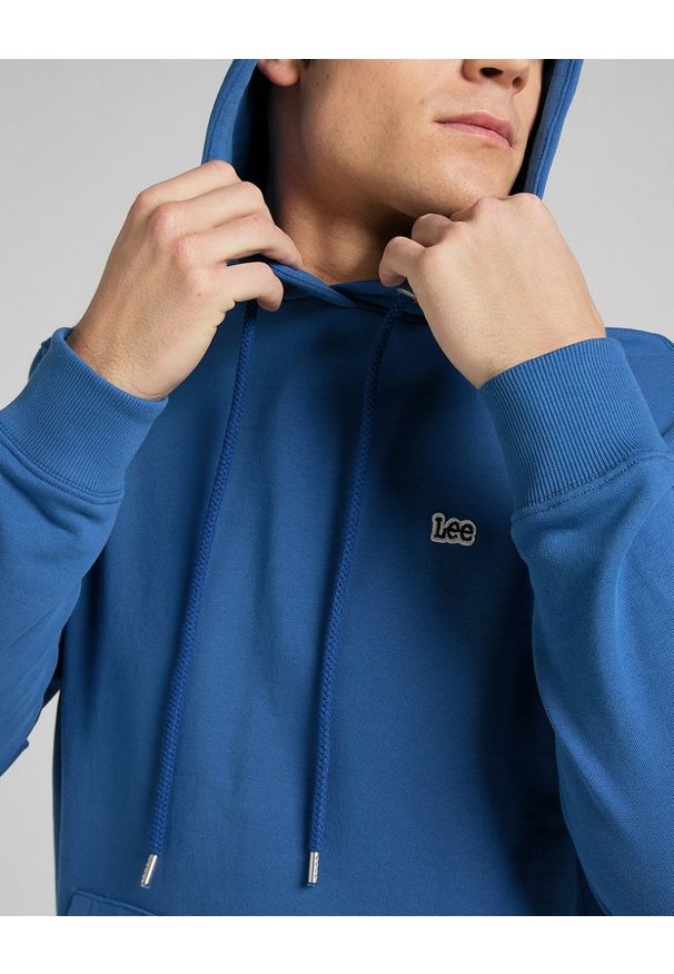 Lee - LEE PLAIN HOODIE MĘSKA BLUZA Z KAPTUREM BLUE UNION L80YSPUF 112145595. Typ kołnierza: kaptur