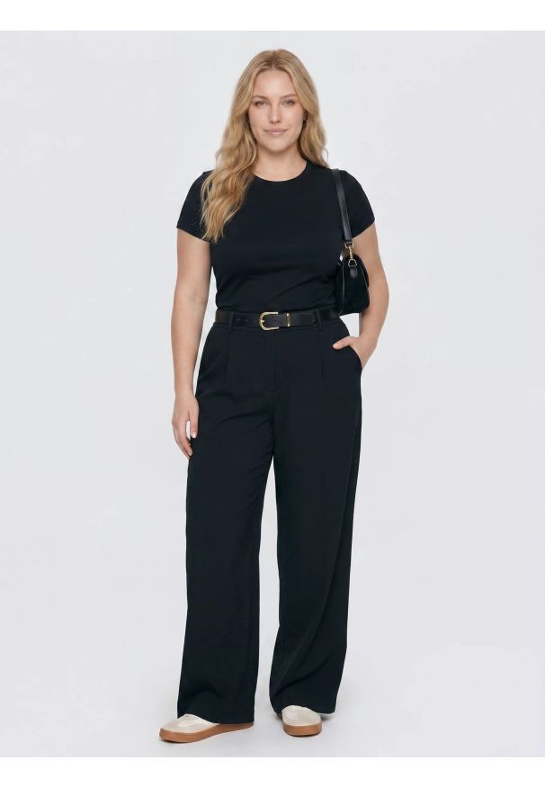 Big-Star - Spodnie damskie wide z dodatkiem wiskozy czarne Alisa 906. Okazja: do pracy. Stan: podwyższony. Kolor: czarny. Materiał: wiskoza. Styl: elegancki, klasyczny