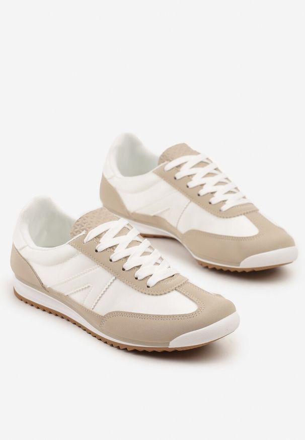 Renee - Beżowe Sneakersy z Geometrycznym Wzorem Zoloti. Okazja: na co dzień. Zapięcie: sznurówki. Kolor: beżowy. Wzór: geometria